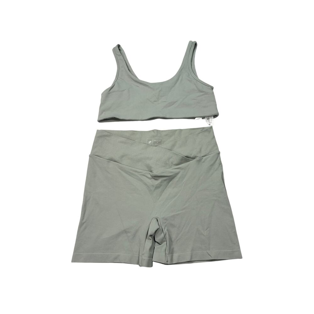 Primark sage green sports bra Size M, biker shorts Size S set. athleisure